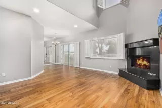 Photo #2: 6531931 Listing