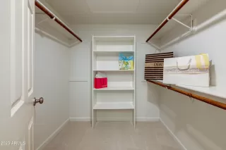 Photo #4: 6532122 Listing