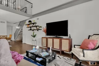 Photo #3: 6532252 Listing 