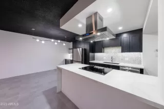 Photo #5: 6532312 Listing