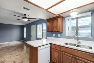 Photo #2: 6532505 Listing