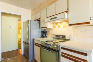 Photo #5: 6532527 Listing