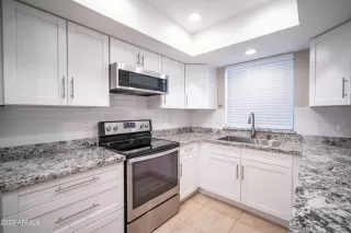 Photo #5: 6532593 Listing 