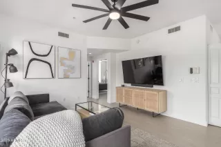 Photo #6: 6532648 Listing