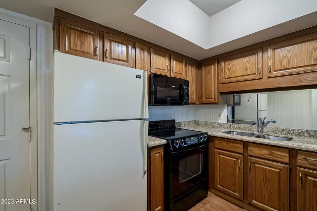 MLS: 6532677 Condo For Sale