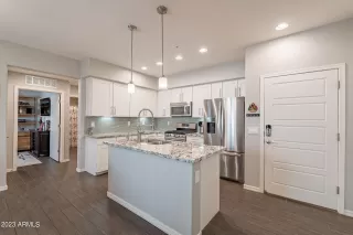 Photo #2: 6532722 Listing 