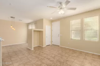 Photo #6: 6532781 Listing