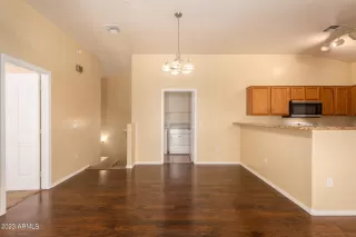 Photo #2: 6532889 Listing 