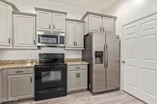 Photo #4: 6532941 Listing