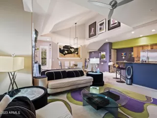 Photo #5: 6532979 Listing