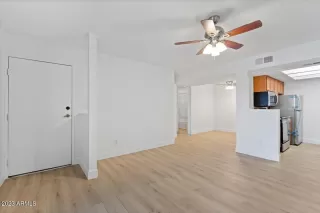 Photo #3: 6532998 Listing