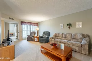Photo #2: 6533031 Listing 