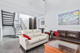 Photo #5: 6533070 Listing