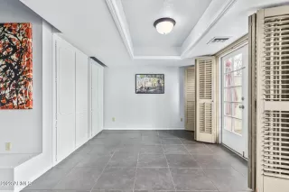 Photo #6: 6533070 Listing