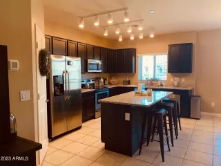 Photo #5: 6533187 Listing