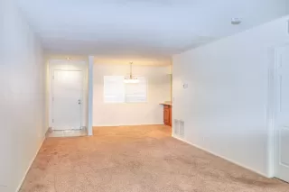 Photo #2: 6533329 Listing 