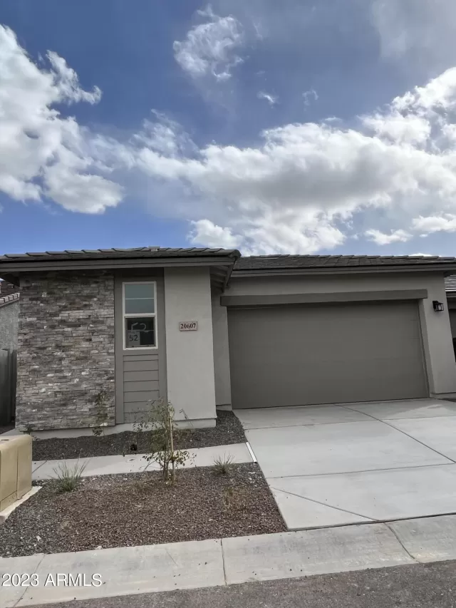 MLS: 6533333 Condo For Sale