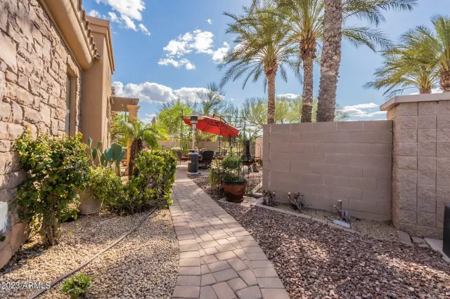 MLS: 6533372 Condo For Sale