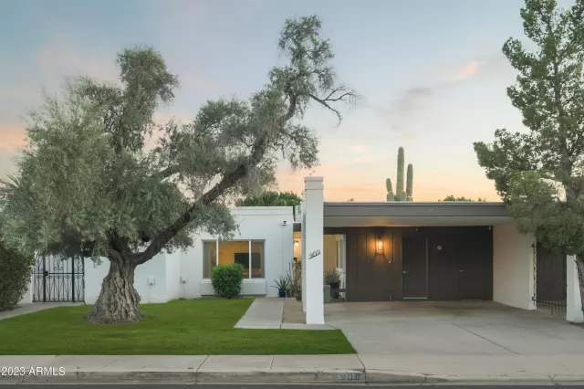 MLS: 6533529 Condo For Sale