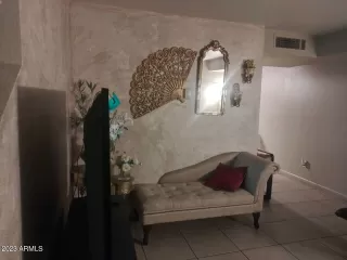 Photo #2: 6533611 Listing