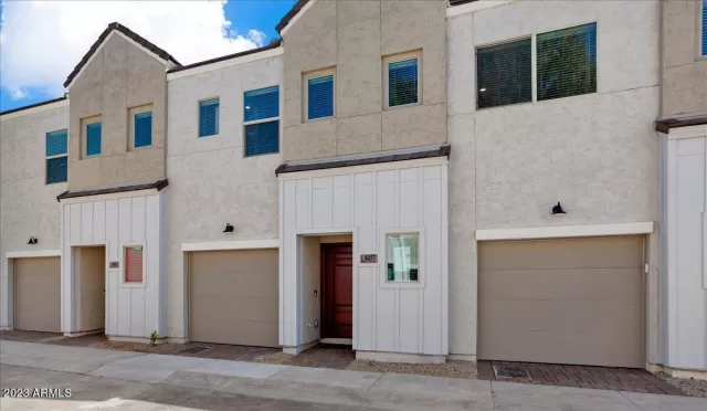 MLS: 6533654 Condo For Sale