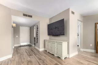 Photo #2: 6534094 Listing 