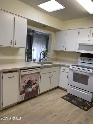 Photo #2: 6534242 Listing 