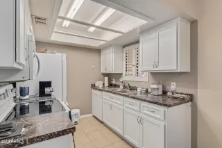 Photo #4: 6534479 Listing