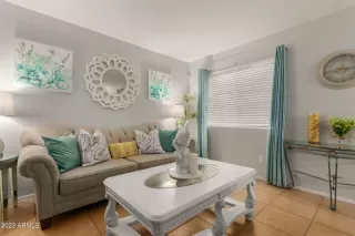 Photo #4: 6534865 Listing