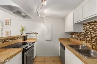 Photo #6: 6534865 Listing