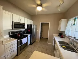 Photo #3: 6534982 Listing