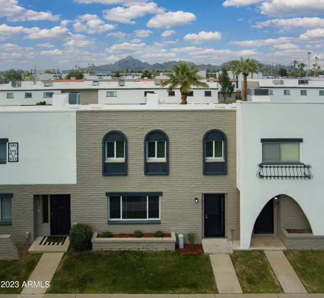 MLS: 6534995 Condo For Sale