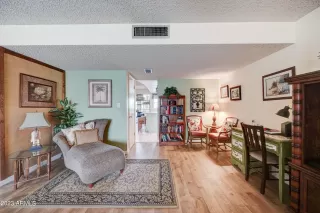 Photo #4: 6535086 Listing