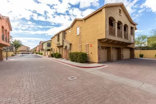 Photo #2: 6535297 Listing 