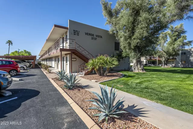 MLS: 6535343 Condo For Sale