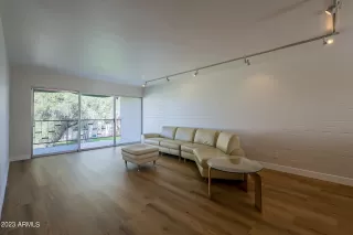 Photo #4: 6535343 Listing