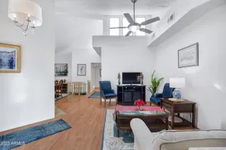 Photo #6: 6535361 Listing