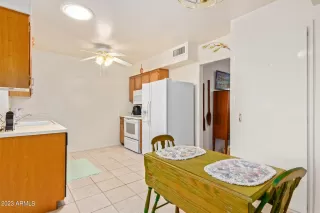 Photo #2: 6535408 Listing