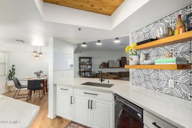 MLS: 6535456 Condo For Sale