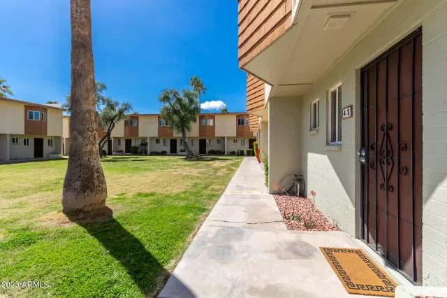 MLS: 6535976 Condo For Sale