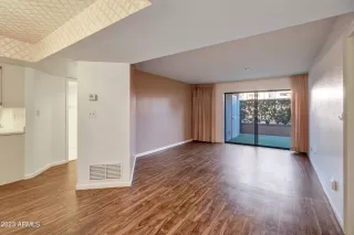 Photo #1: 6535981 Listing