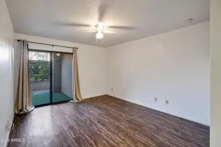 Photo #4: 6535981 Listing