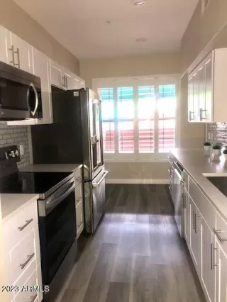 Photo #5: 6536312 Listing