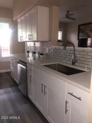 Photo #6: 6536312 Listing