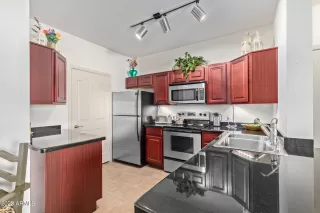 Photo #6: 6536327 Listing