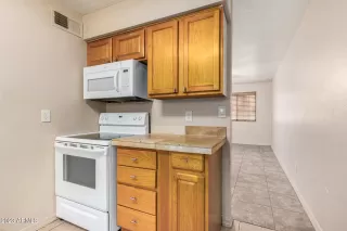 Photo #3: 6536530 Listing