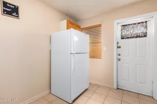 Photo #5: 6536530 Listing