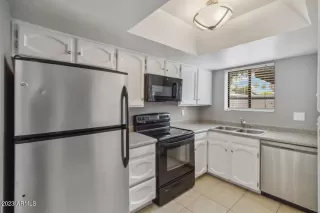 Photo #6: 6536666 Listing