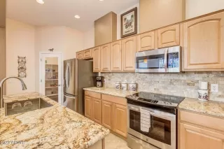 Photo #1: 6536708 Listing 