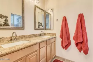 Photo #5: 6536708 Listing 